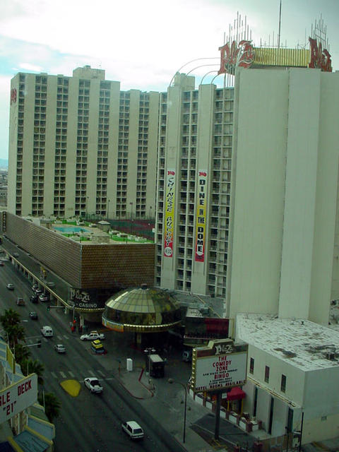 vegas-03-2003-065